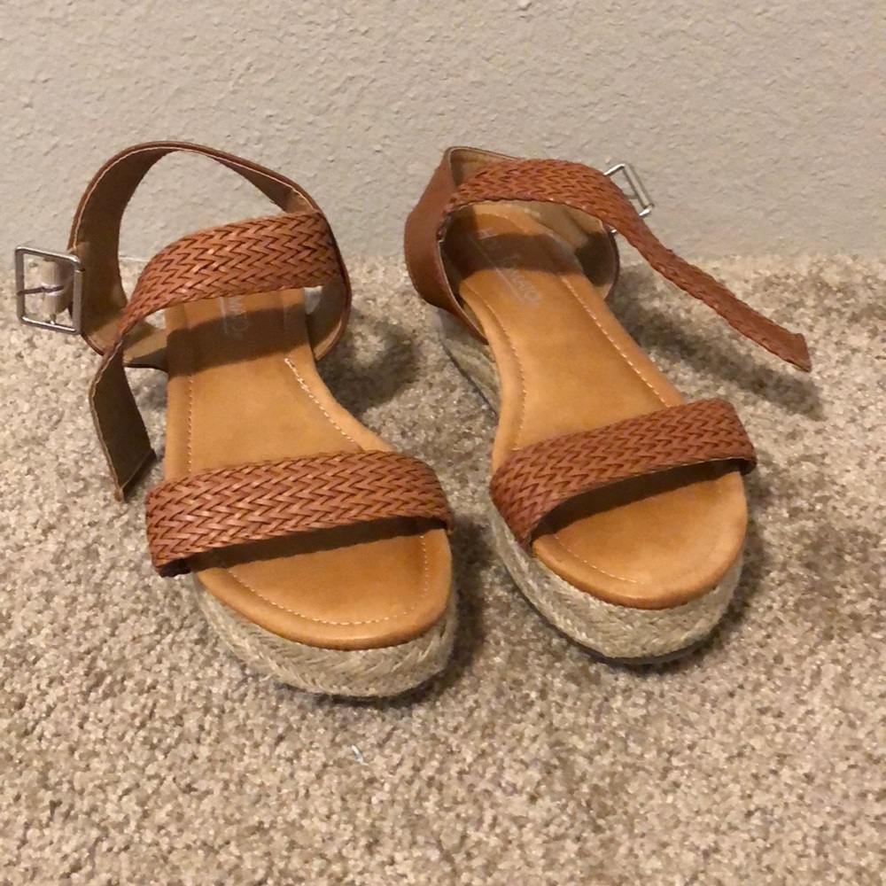 Women’s wedge heels
